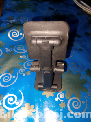 মোবাইলে স্ট্যান্ড